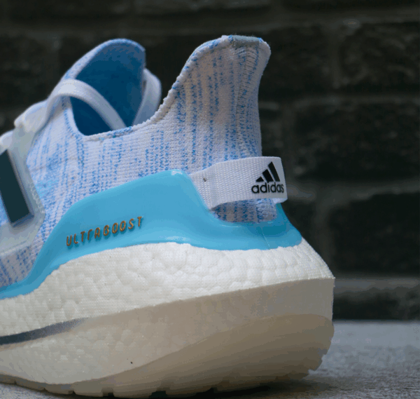 Adidas Ultraboost 21 Edición AFA - Image 3