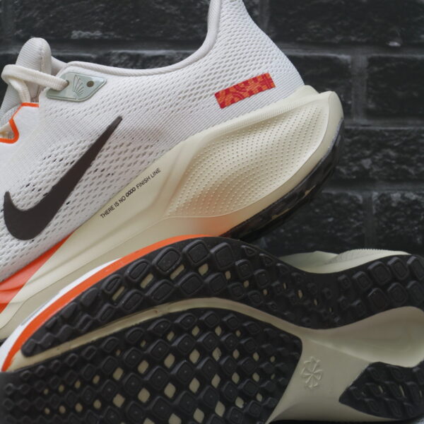 Nike Pegasus 41 | Edición especial Año de la Serpiente - Image 6