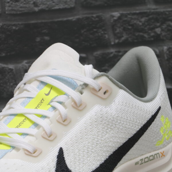 Nike Pegasus Plus Sail Black Pale - Image 2