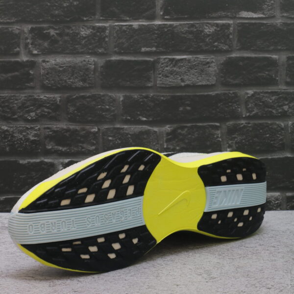 Nike Pegasus Plus Sail Black Pale - Image 4