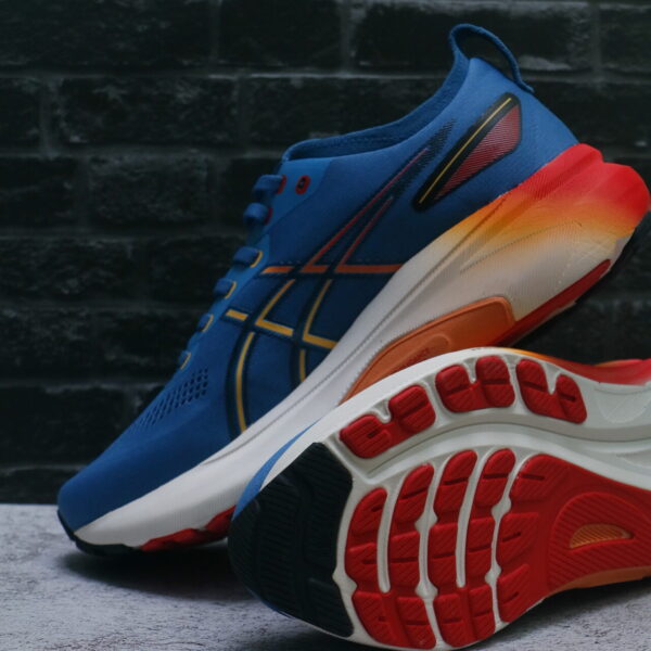 ASICS Gel-Kayano 31 - Image 7