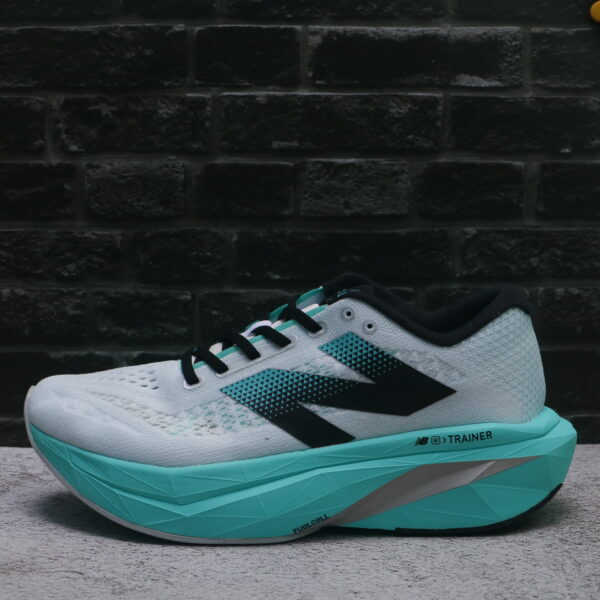 New Balance Trainer - Image 2