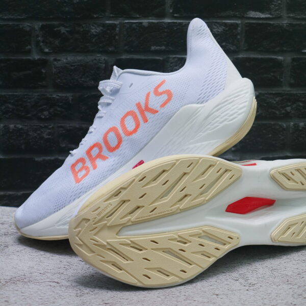 Hyperion Max - Image 4