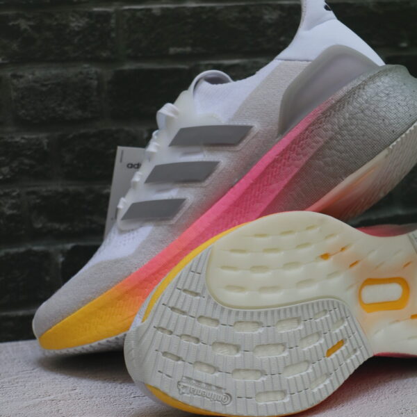 Adidas Ultraboost 5 - Image 5