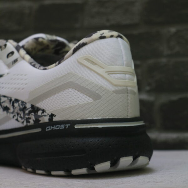 Ghost 15 - Image 4