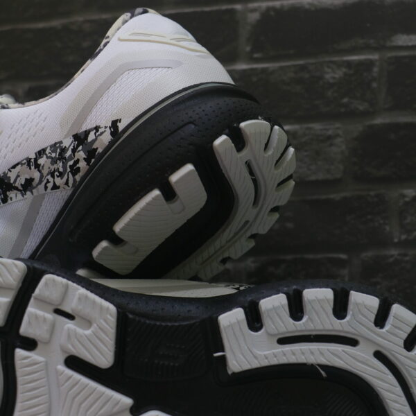 Ghost 15 - Image 6