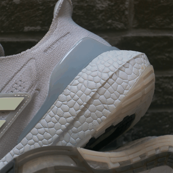 Adidas Ultraboost 21 - Image 4