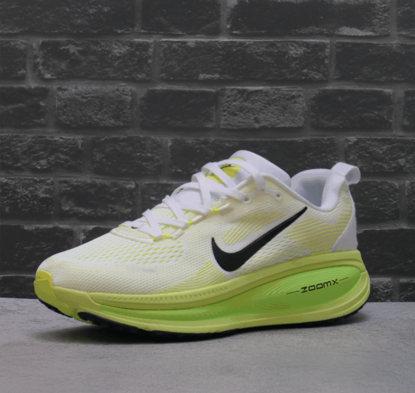 Nike Vomero 18 – Amortiguación premium - Image 5