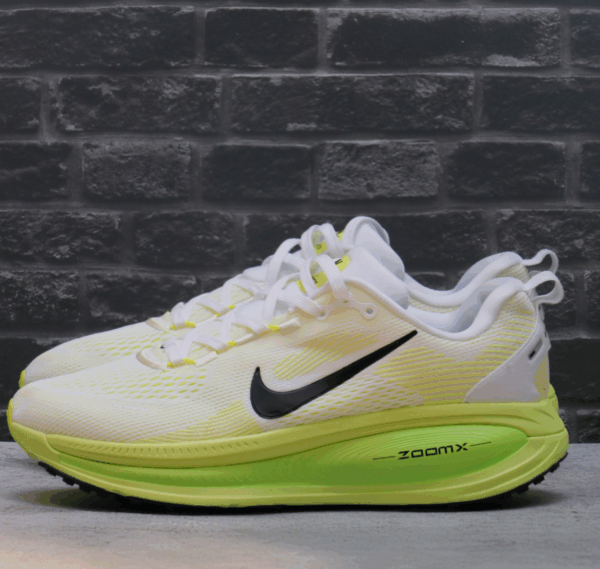 Nike Vomero 18 – Amortiguación premium - Image 6