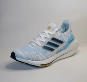 Adidas Ultraboost 21 AFA edición especial – vista lateral, calzado deportivo con diseño Argentina