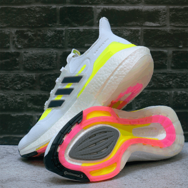 Adidas Ultraboost 21 – Energía y confort sin límites - Image 2